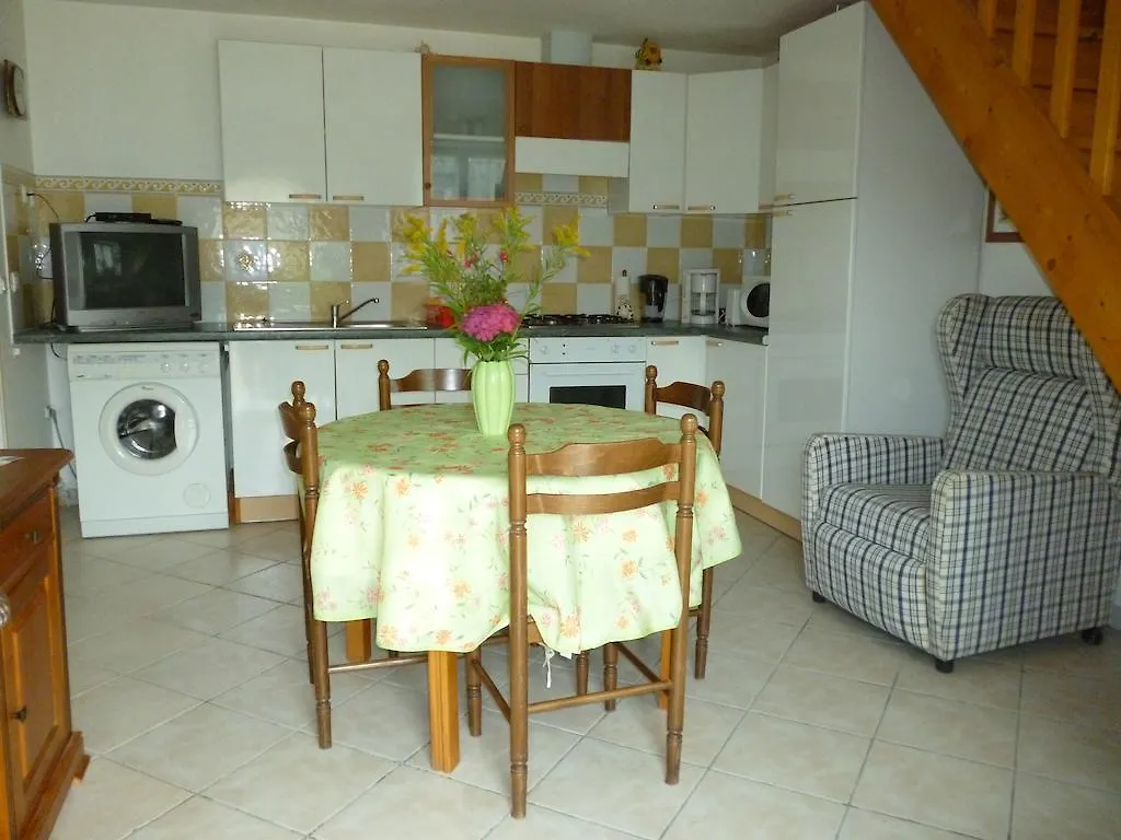Les Gites De Kerroyal Holiday home Garlan France